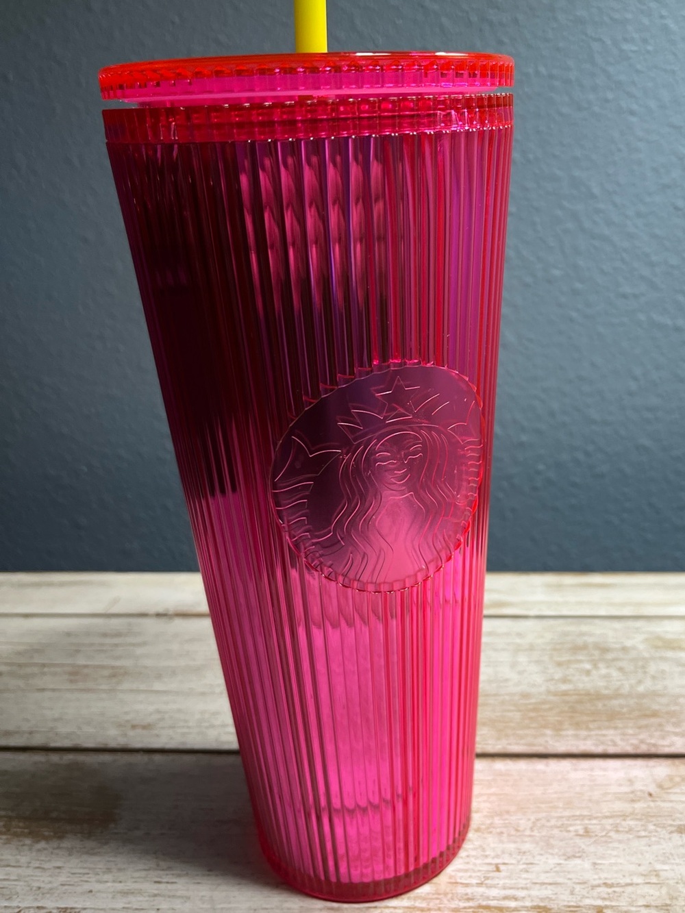 Starbucks 24 oz Hot Pink Ribbed Acrylic Tumbler Starbucks Neon Magenta Pleated